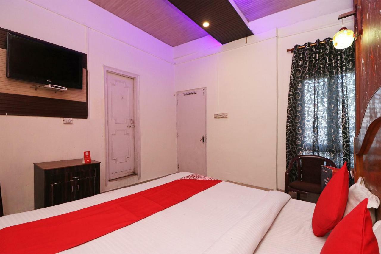 Oyo 43505 Hotel The White House Hisār Buitenkant foto