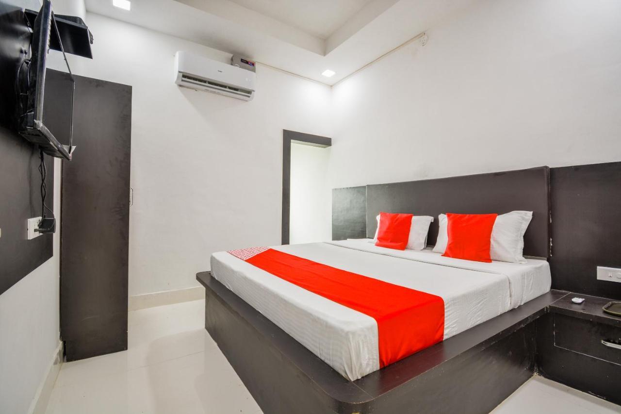 Oyo 43505 Hotel The White House Hisār Buitenkant foto